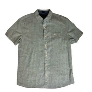 NWOT Men’s casual shirt sleeve button down